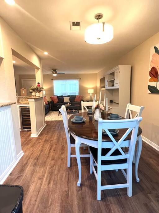 Lovely 2 Bedroom/2 Bath Houston, Heights/Galleria Extérieur photo